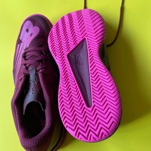 New Balance Tennis Shoes